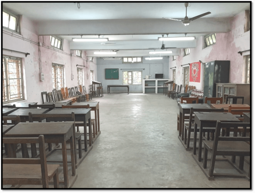 THE COMMON ROOM OF THE HOSTEL